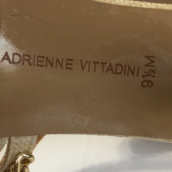 Adrienne Vittadini Sand & Gold Open Toe Back Zip Strappy Heeled Sandals size 9.5 - Picture 9 of 13